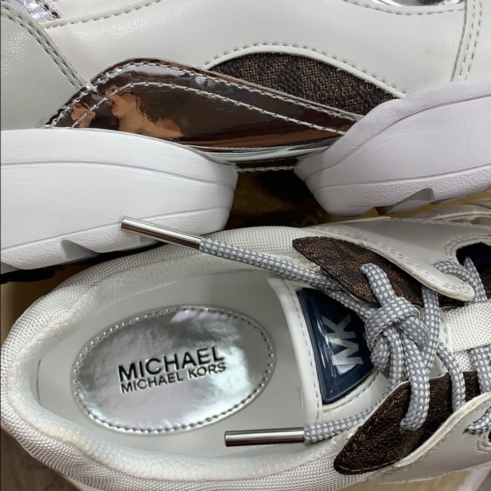 MICHAEL KORS OCTAVIA TRAINER NAPPA PU OPTIC WHITE - Picture 12 of 16